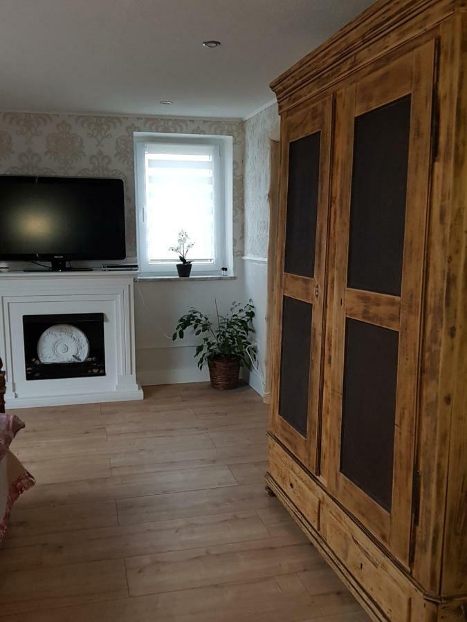 Zucht- Und Ausbildungsstall Rubly Kleinbundenbach Eksteriør billede